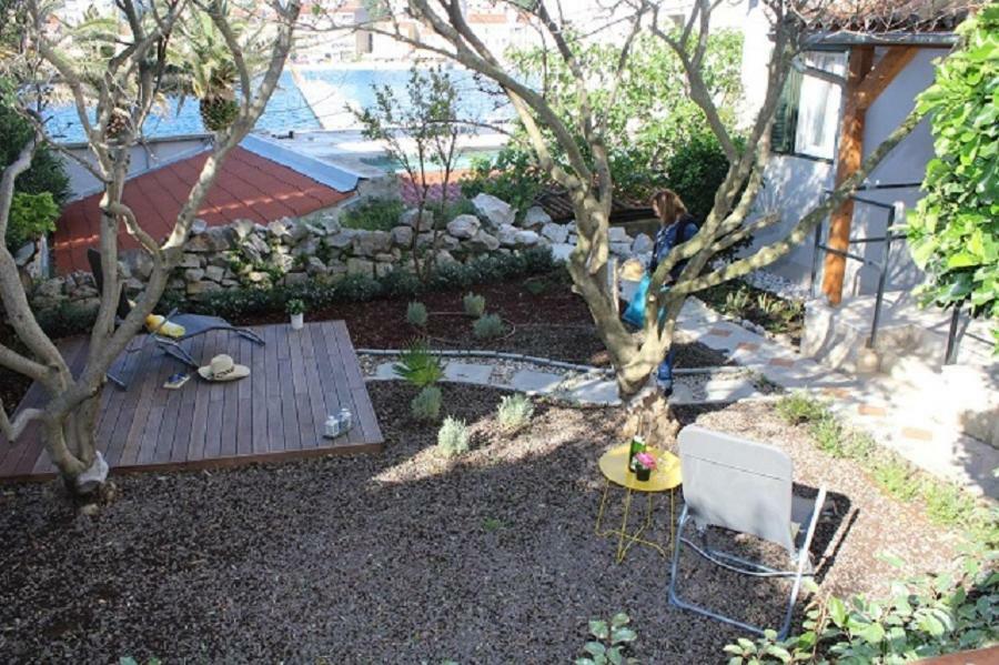 Season4All Apartments Mali Lošinj Esterno foto